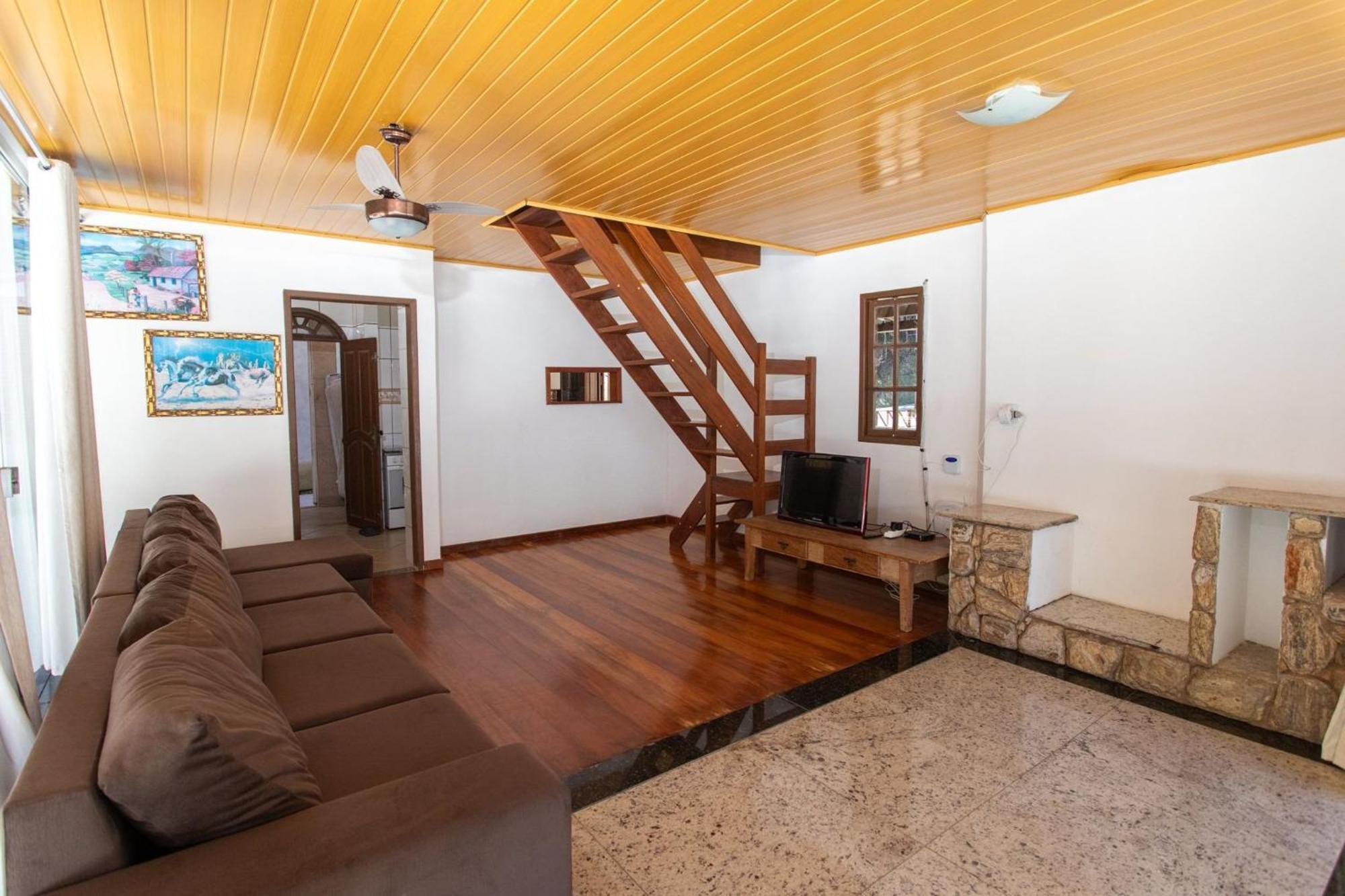 Sitio Cinco Folhas, Recanto Com Vista Pra Montanha 弗洛里亚努元帅镇 外观 照片